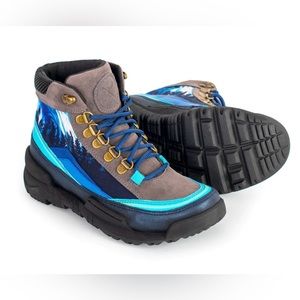 Inkkas  “Aurora” Vegan Trekk Boot, Sz 9